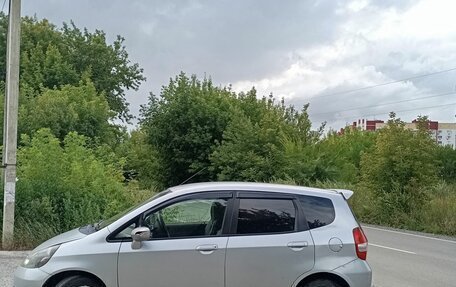 Honda Fit III, 2002 год, 360 000 рублей, 5 фотография