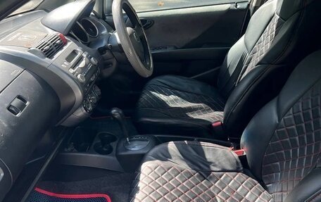 Honda Fit III, 2002 год, 360 000 рублей, 9 фотография