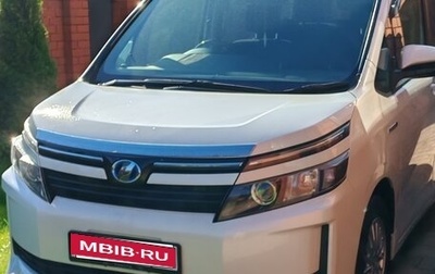 Toyota Voxy III, 2014 год, 1 750 000 рублей, 1 фотография