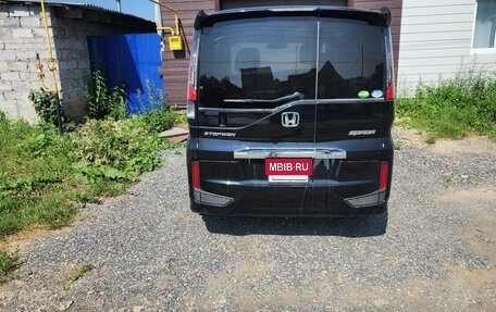 Honda Stepwgn IV, 2017 год, 1 850 000 рублей, 5 фотография
