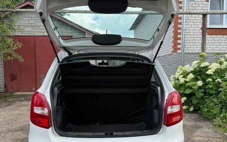 Skoda Fabia II, 2011 год, 360 000 рублей, 4 фотография