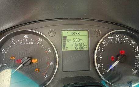 Skoda Fabia II, 2011 год, 360 000 рублей, 9 фотография