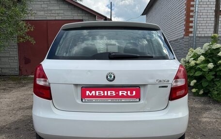Skoda Fabia II, 2011 год, 360 000 рублей, 3 фотография