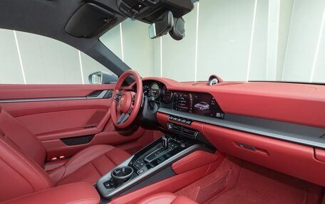 Porsche 911, 2023 год, 16 850 000 рублей, 10 фотография