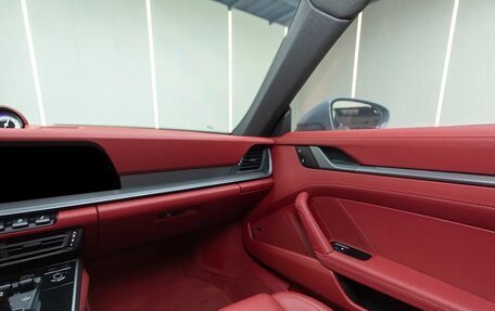 Porsche 911, 2023 год, 16 850 000 рублей, 17 фотография