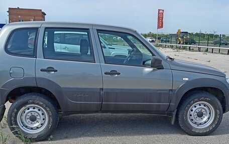 Chevrolet Niva I рестайлинг, 2019 год, 640 000 рублей, 6 фотография
