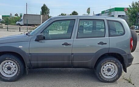 Chevrolet Niva I рестайлинг, 2019 год, 640 000 рублей, 2 фотография
