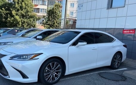 Lexus ES VII, 2021 год, 4 800 000 рублей, 1 фотография