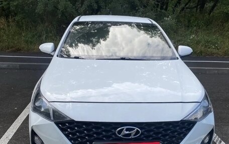 Hyundai Solaris II рестайлинг, 2020 год, 1 285 000 рублей, 1 фотография