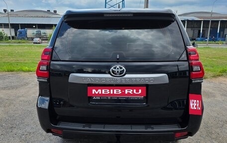 Toyota Land Cruiser Prado 150 рестайлинг 2, 2020 год, 3 700 000 рублей, 3 фотография