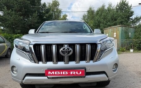 Toyota Land Cruiser Prado 150 рестайлинг 2, 2016 год, 3 560 000 рублей, 24 фотография