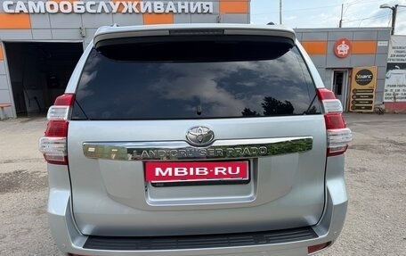 Toyota Land Cruiser Prado 150 рестайлинг 2, 2016 год, 3 560 000 рублей, 26 фотография
