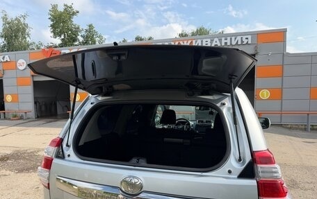 Toyota Land Cruiser Prado 150 рестайлинг 2, 2016 год, 3 560 000 рублей, 19 фотография