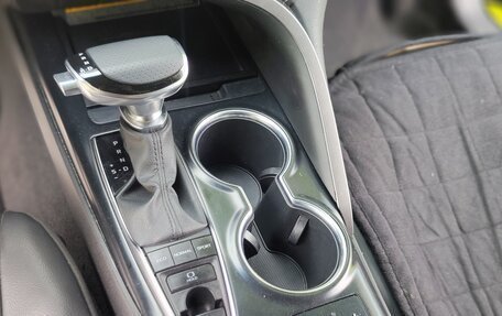 Toyota Camry, 2020 год, 2 950 000 рублей, 11 фотография