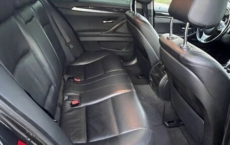 BMW 5 серия, 2014 год, 1 950 000 рублей, 13 фотография