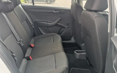 Skoda Rapid I, 2019 год, 850 000 рублей, 14 фотография