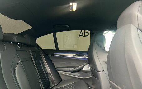 BMW 5 серия, 2020 год, 5 600 000 рублей, 13 фотография