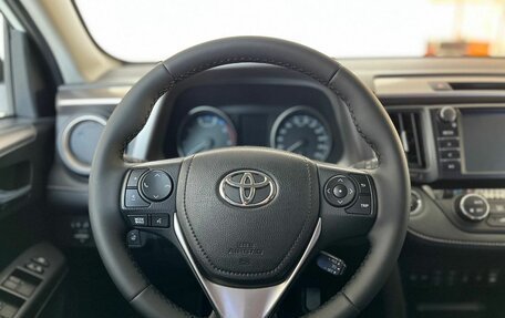 Toyota RAV4, 2019 год, 2 500 000 рублей, 12 фотография
