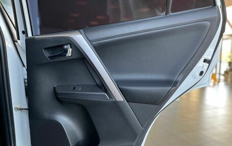 Toyota RAV4, 2019 год, 2 500 000 рублей, 30 фотография