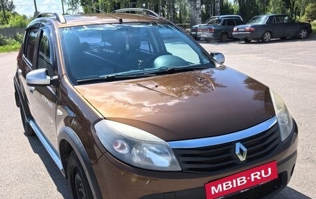 Renault Sandero I, 2013 год, 600 000 рублей, 2 фотография
