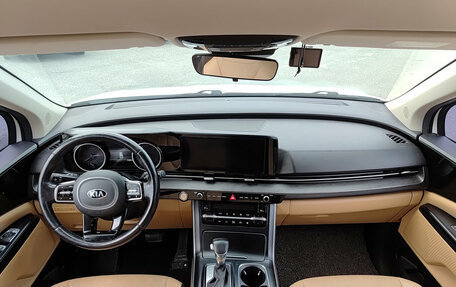 KIA Carnival, 2020 год, 3 640 000 рублей, 17 фотография