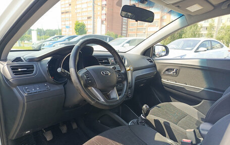 KIA Rio III рестайлинг, 2013 год, 840 000 рублей, 20 фотография
