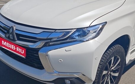 Mitsubishi Pajero Sport III рестайлинг, 2017 год, 3 100 000 рублей, 6 фотография