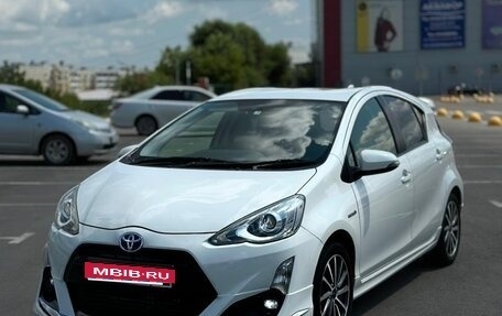 Toyota Aqua I, 2015 год, 930 000 рублей, 1 фотография