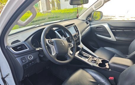 Mitsubishi Pajero Sport III рестайлинг, 2017 год, 3 100 000 рублей, 21 фотография
