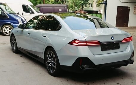 BMW 5 серия, 2024 год, 7 750 000 рублей, 2 фотография