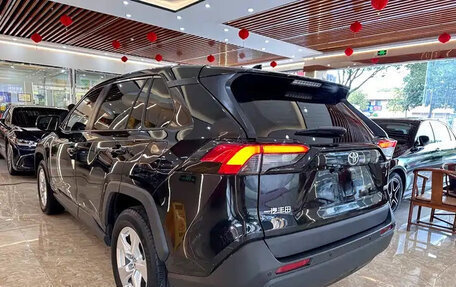 Toyota RAV4, 2024 год, 3 060 000 рублей, 4 фотография