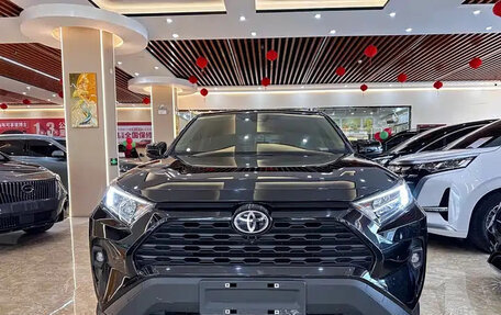 Toyota RAV4, 2024 год, 3 060 000 рублей, 3 фотография