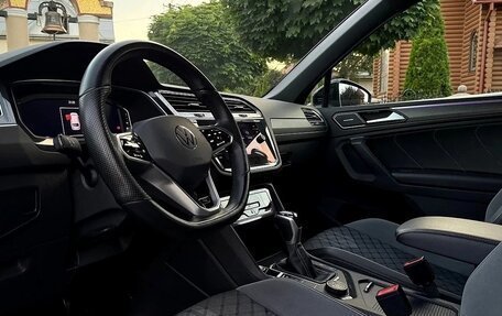 Volkswagen Tiguan II, 2021 год, 2 500 000 рублей, 8 фотография