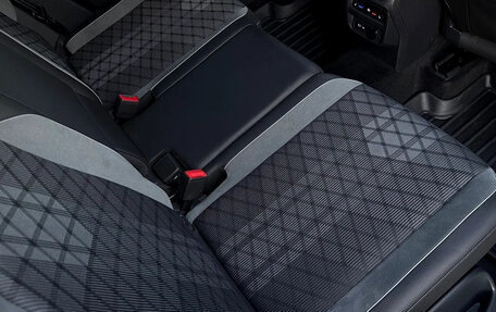 Volkswagen Tiguan II, 2021 год, 2 500 000 рублей, 27 фотография