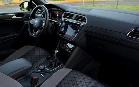Volkswagen Tiguan II, 2021 год, 2 500 000 рублей, 25 фотография