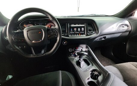 Dodge Challenger III рестайлинг 2, 2023 год, 14 555 000 рублей, 4 фотография