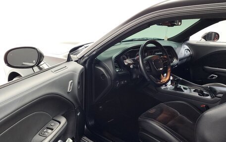 Dodge Challenger III рестайлинг 2, 2023 год, 14 555 000 рублей, 3 фотография