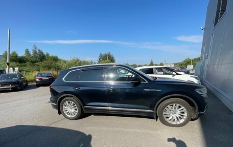 Volkswagen Touareg III, 2019 год, 3 999 000 рублей, 4 фотография