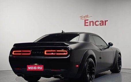 Dodge Challenger III рестайлинг 2, 2023 год, 14 555 000 рублей, 13 фотография