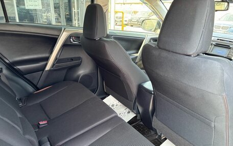 Toyota RAV4, 2014 год, 2 330 000 рублей, 16 фотография