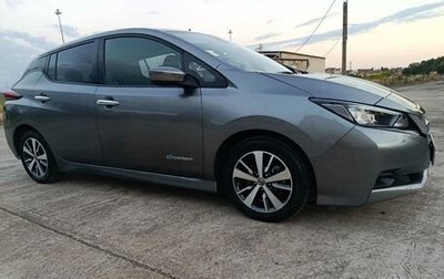 Nissan Leaf II, 2019 год, 2 000 000 рублей, 1 фотография