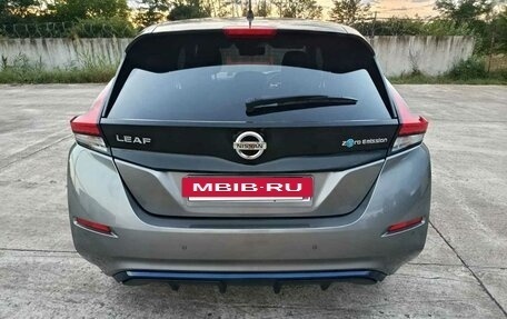 Nissan Leaf II, 2019 год, 2 000 000 рублей, 4 фотография