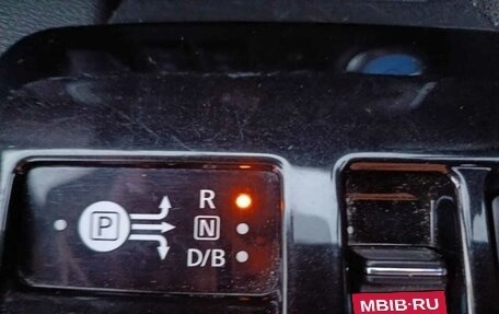 Nissan Leaf II, 2019 год, 2 000 000 рублей, 10 фотография