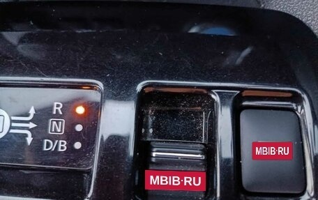 Nissan Leaf II, 2019 год, 2 000 000 рублей, 9 фотография