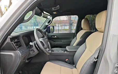 Lexus GX, 2025 год, 15 000 000 рублей, 8 фотография