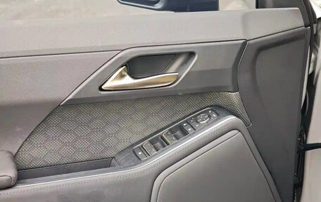 Lexus GX, 2025 год, 15 000 000 рублей, 20 фотография