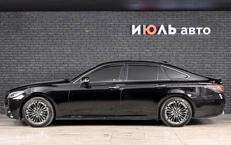 Toyota Crown, 2020 год, 3 800 000 рублей, 8 фотография