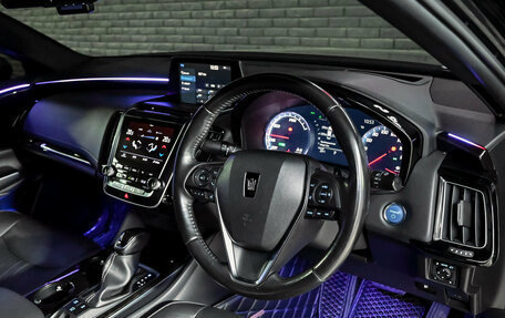 Toyota Crown, 2020 год, 3 800 000 рублей, 12 фотография