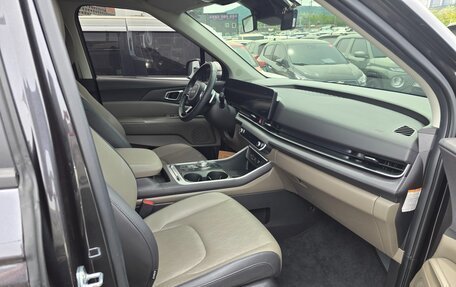 KIA Carnival, 2024 год, 4 030 000 рублей, 17 фотография