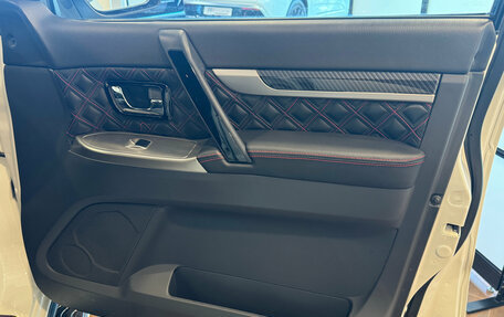 Mitsubishi Pajero IV, 2019 год, 3 150 000 рублей, 19 фотография